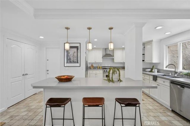 431 Nyes Place, Laguna Beach, CA 92651