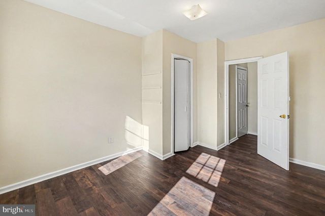 229 S FREMONT AVE, Baltimore, MD 21230