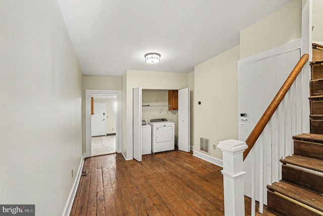229 S FREMONT AVE, Baltimore, MD 21230