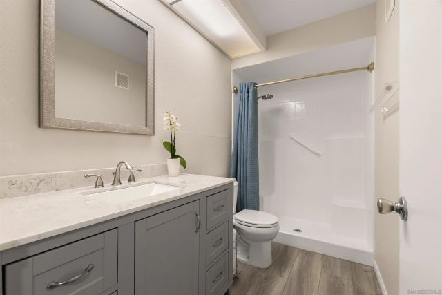 6960 Hyde Park Dr 12, San Diego, CA 92119