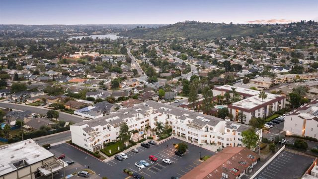 6960 Hyde Park Dr 12, San Diego, CA 92119