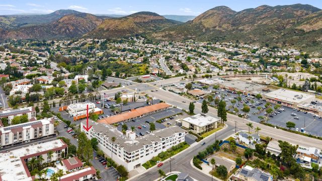 6960 Hyde Park Dr 12, San Diego, CA 92119