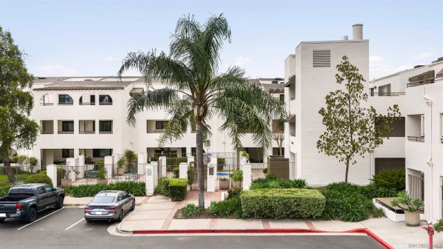 6960 Hyde Park Dr 12, San Diego, CA 92119