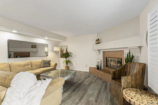 6960 Hyde Park Dr 12, San Diego, CA 92119