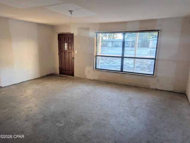207 Greenwood Drive, Panama City Beach, FL 32407