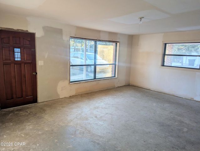 207 Greenwood Drive, Panama City Beach, FL 32407