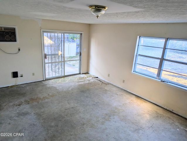 207 Greenwood Drive, Panama City Beach, FL 32407