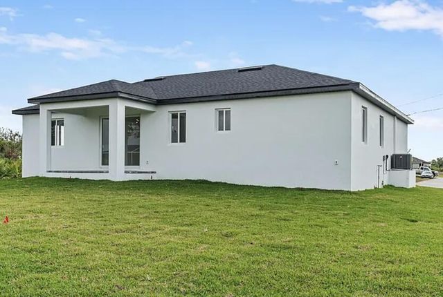 13438 Mcintosh Avenue, Port Charlotte, FL 33981