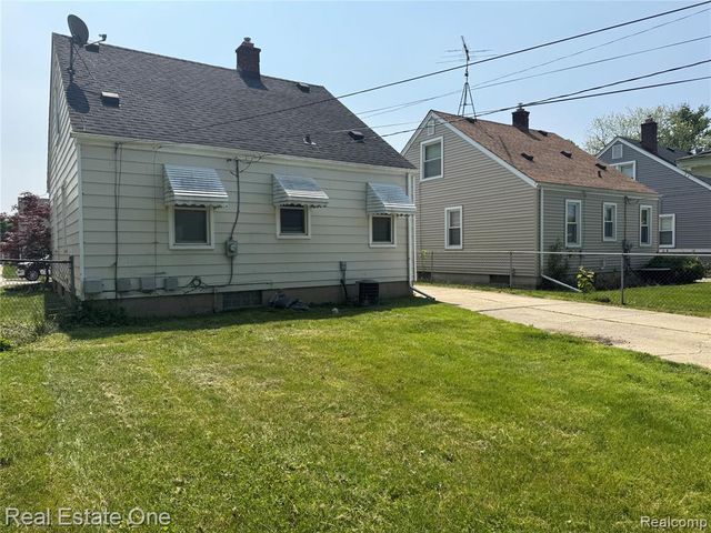 3162 Chestnut Street, Dearborn, MI 48124