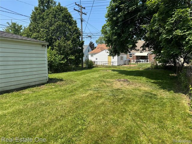 3162 Chestnut Street, Dearborn, MI 48124