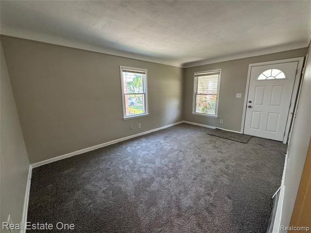 3162 Chestnut Street, Dearborn, MI 48124