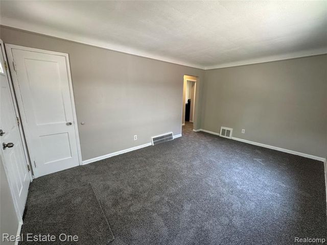 3162 Chestnut Street, Dearborn, MI 48124