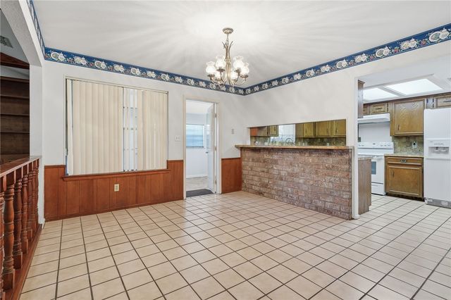 2486 Oak Park, Ingleside, TX 78362