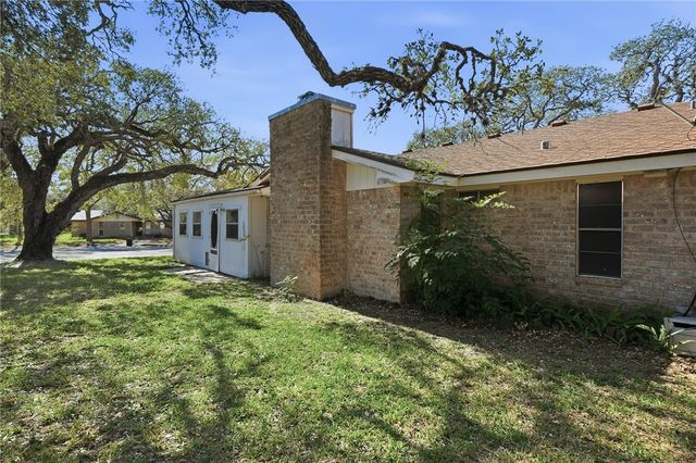 2486 Oak Park, Ingleside, TX 78362