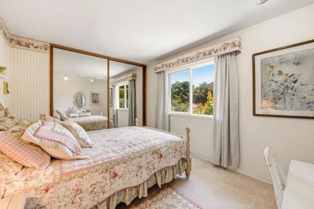 1865 Highgrove Drive, Escondido, CA 92027