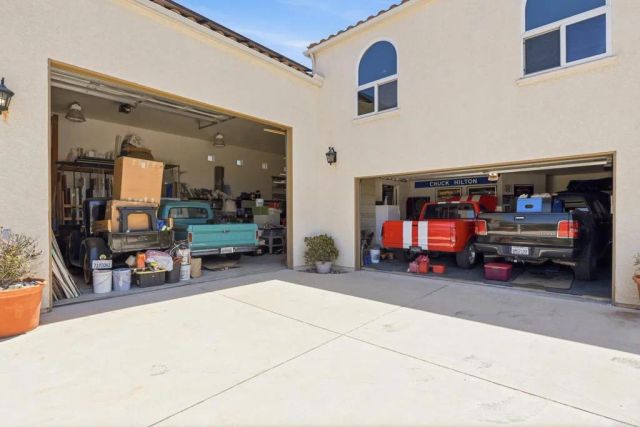 1865 Highgrove Drive, Escondido, CA 92027