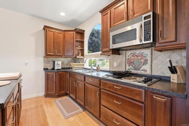 1865 Highgrove Drive, Escondido, CA 92027