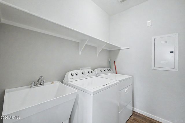 3413 N LOMA Vista, Mesa, AZ 85213