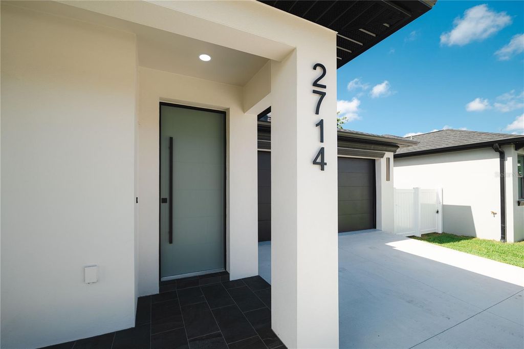 Image 2 of property listing at 2714 W TAMPA BAY BOULEVARD, Tampa, FL 33607