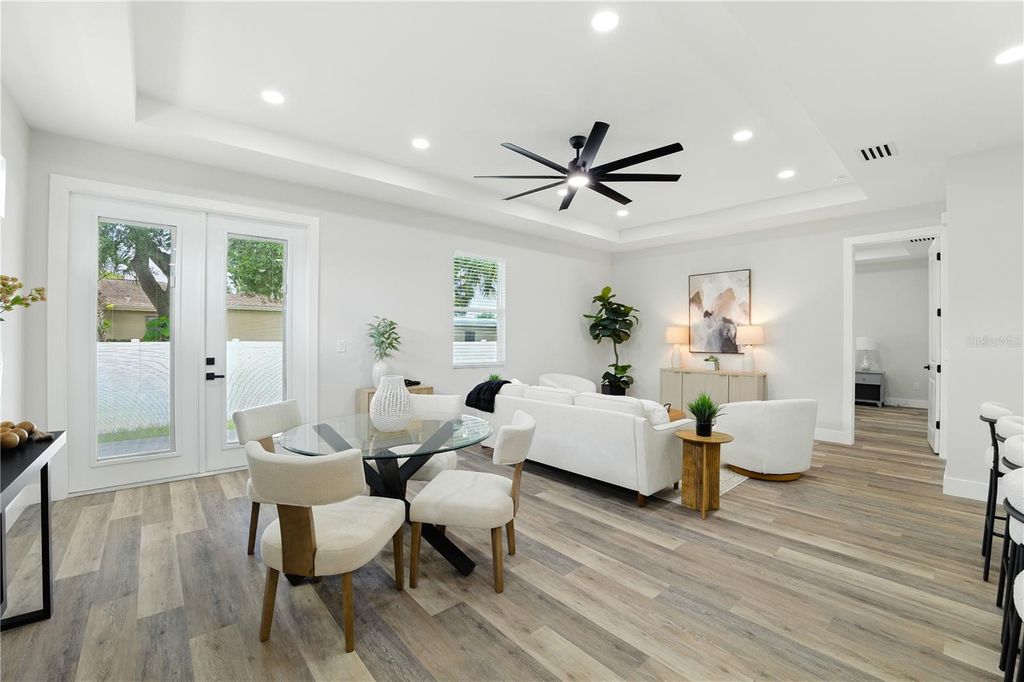 Image 5 of property listing at 2714 W TAMPA BAY BOULEVARD, Tampa, FL 33607