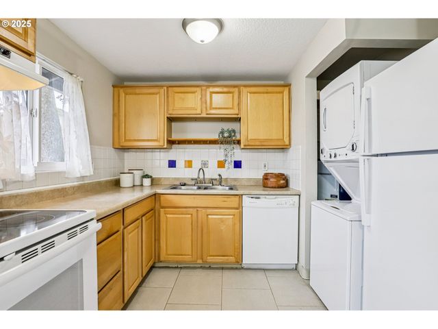 14655 Sw 76TH Ave 14, Portland, OR 97224