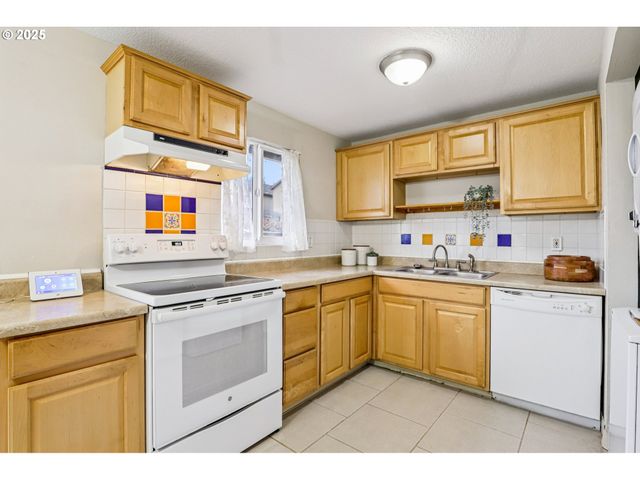 14655 Sw 76TH Ave 14, Portland, OR 97224