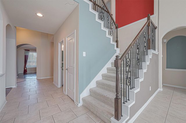 7530 Newbury Trail, Sugar Land, TX 77479