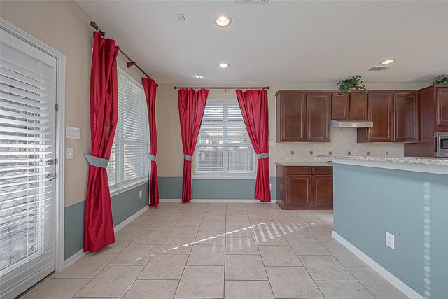 7530 Newbury Trail, Sugar Land, TX 77479