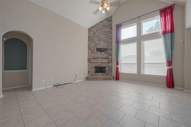 7530 Newbury Trail, Sugar Land, TX 77479