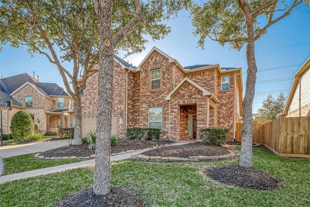 7530 Newbury Trail, Sugar Land, TX 77479