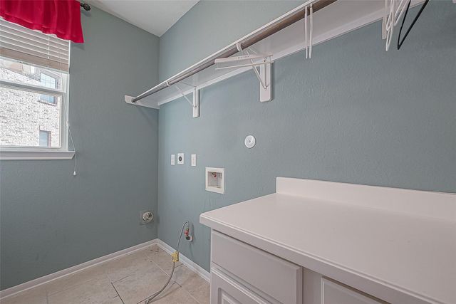 7530 Newbury Trail, Sugar Land, TX 77479