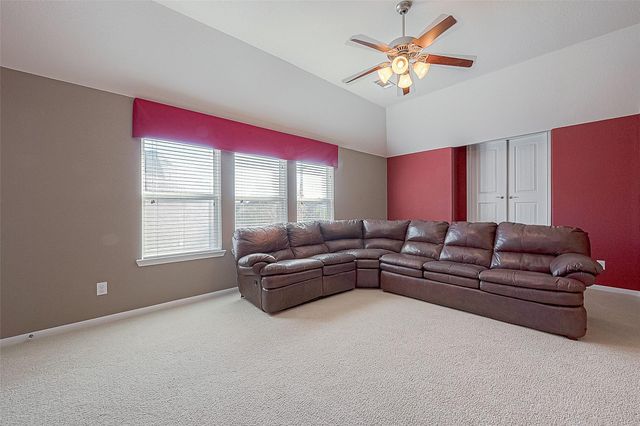 7530 Newbury Trail, Sugar Land, TX 77479