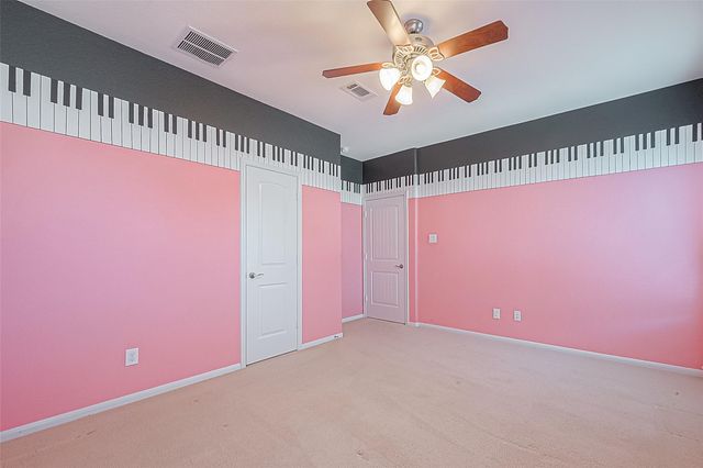 7530 Newbury Trail, Sugar Land, TX 77479