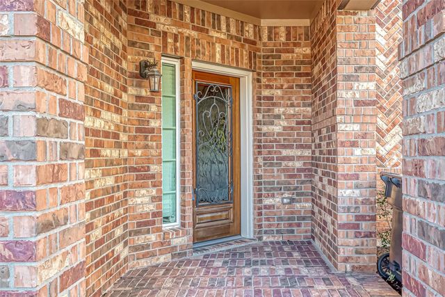 7530 Newbury Trail, Sugar Land, TX 77479