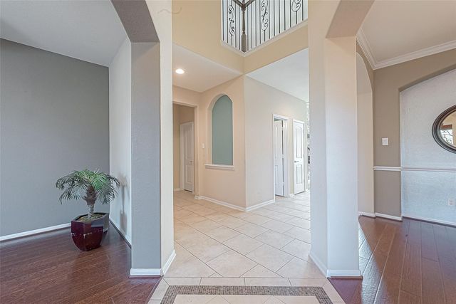 7530 Newbury Trail, Sugar Land, TX 77479