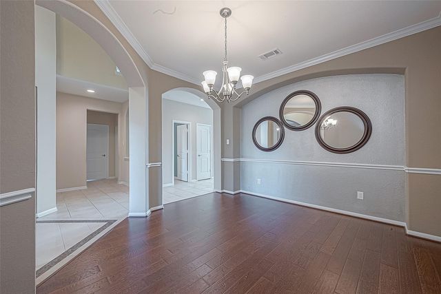 7530 Newbury Trail, Sugar Land, TX 77479