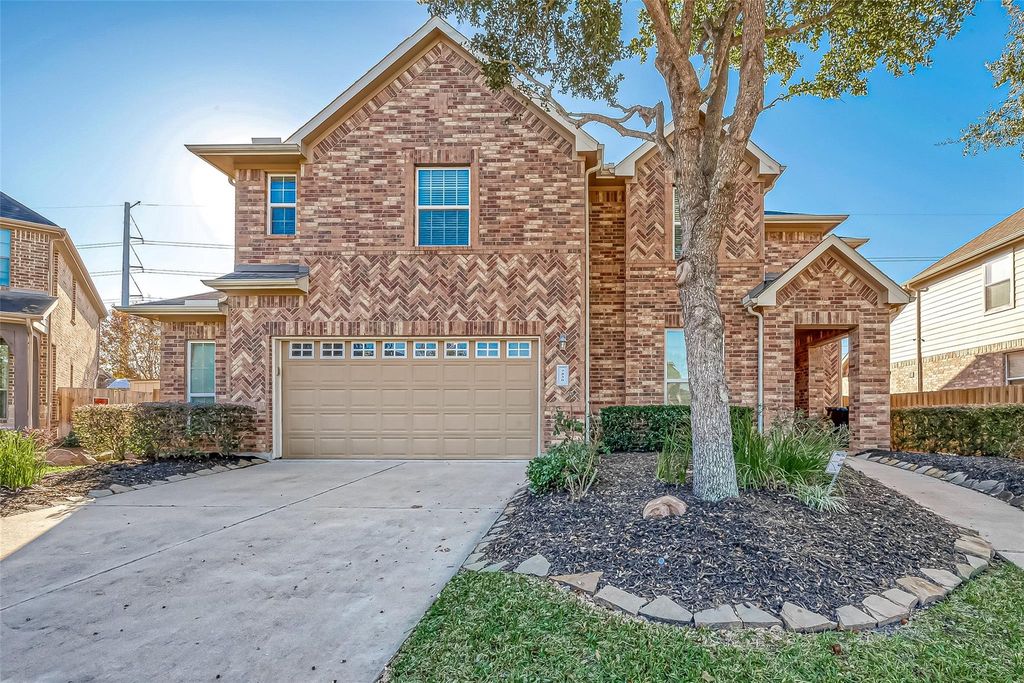 7530 Newbury Trail, Sugar Land, TX 77479