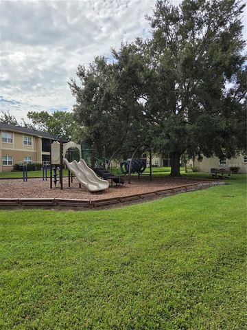 2416 BARLEY CLUB COURT 4, Orlando, FL 32837