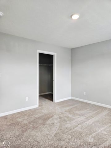 1932 Downey Lane, Greenfield, IN 46140