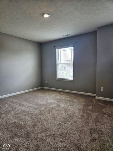 1932 Downey Lane, Greenfield, IN 46140