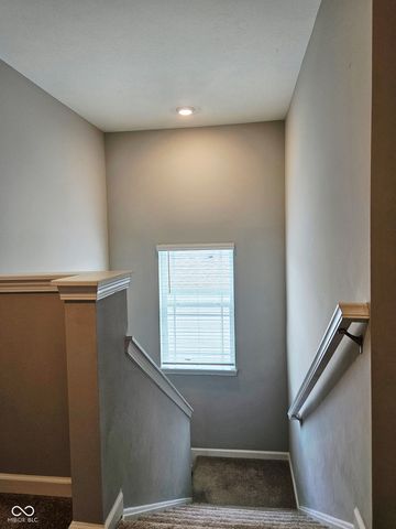 1932 Downey Lane, Greenfield, IN 46140