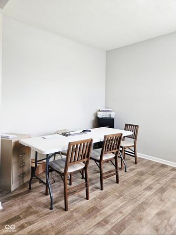 1932 Downey Lane, Greenfield, IN 46140