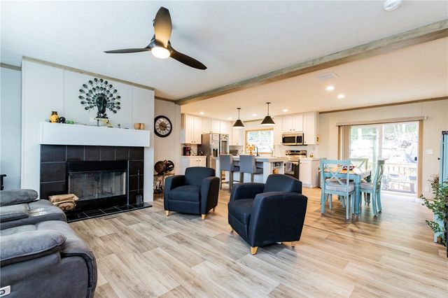 16 Sunset Lane, Holiday Island, AR 72631