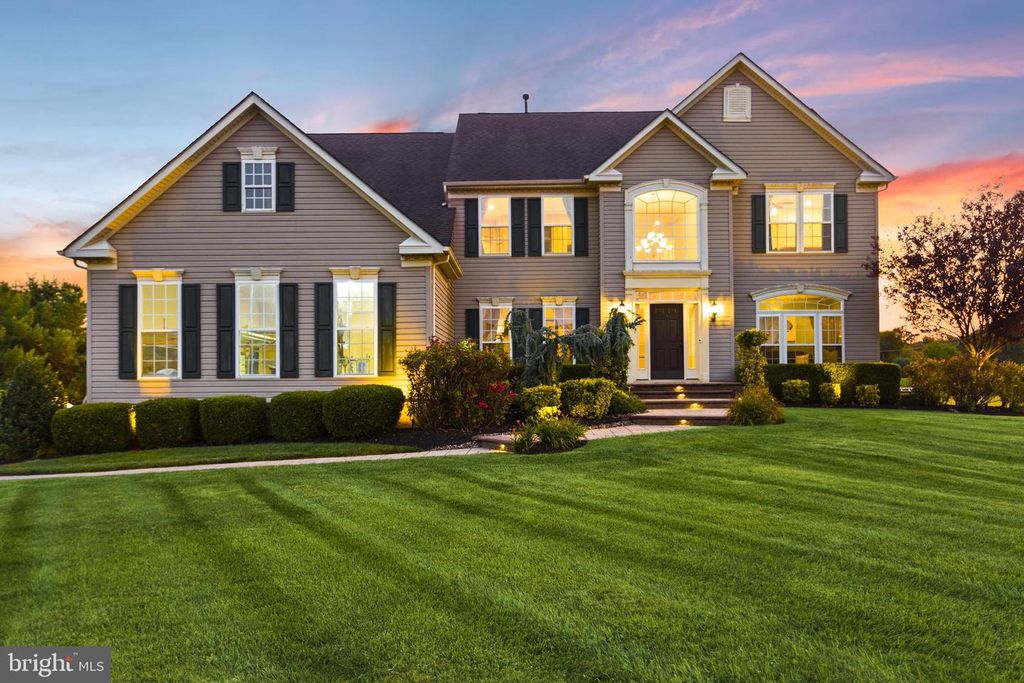 2 APPLEWOOD CT, Hainesport, NJ 08036