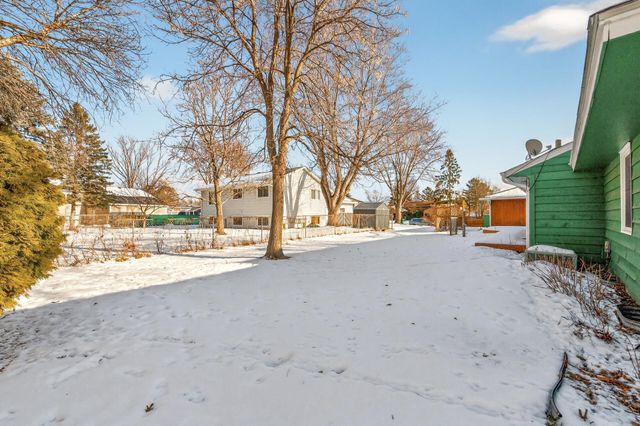 10825 Butternut Street NW, Coon Rapids, MN 55448