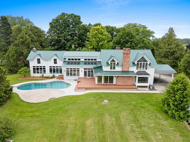 5620 GALUSKA ROAD, Abrams, WI 54101