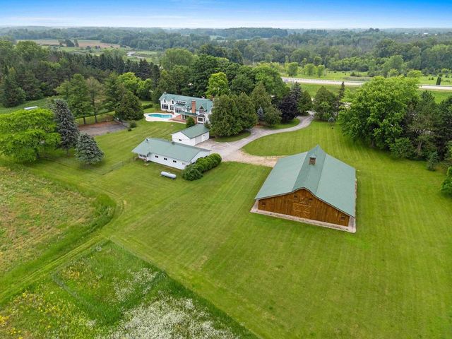 5620 GALUSKA ROAD, Abrams, WI 54101