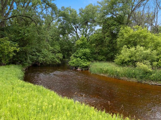 5620 GALUSKA ROAD, Abrams, WI 54101