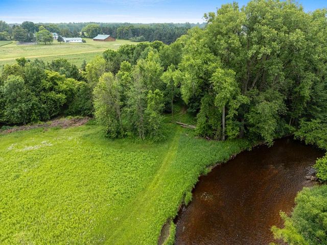 5620 GALUSKA ROAD, Abrams, WI 54101