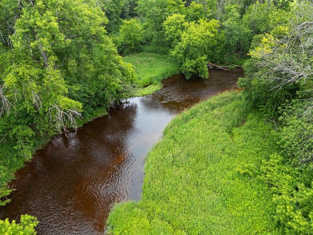 5620 GALUSKA ROAD, Abrams, WI 54101
